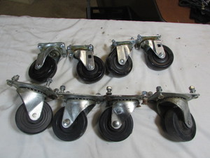 lot 231 image: Swiveling Casters