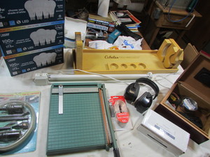 lot 250 image: Misc Items