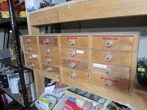 lot 253 image: Drawer Storage