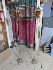 lot 264 image: Vintage Lamps
