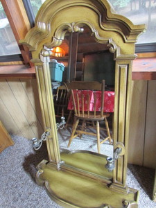 lot 280 image: Large Vintage Mirror