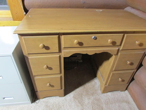 lot 284 image: Vintage Desk