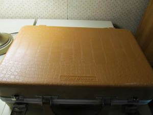 lot 314 image: Handgun Carrying Case