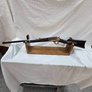 lot 18 image: Marlin 1894 Octagon 32-20 Caliber, Very Clean Patina