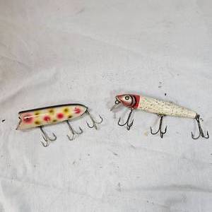 lot 116 image: Vintage Heddon Wood Basser & Flueger Pal-O-Mine from 1930s