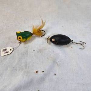 lot 148 image: Weber Dylite Green Frog Top Water Popper & Fishing Fool Topwater Lure By Falls Bait Company