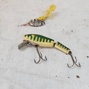 lot 156 image: Like New L & S Bass Master Lure in GreenCream and Rooster Tail