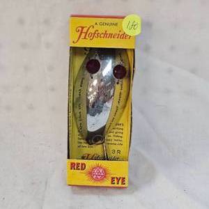 lot 180 image: Early Hofschneider 3R Red Eye in Original Box