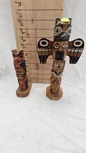 lot 206 image: Pair of Native American Style Totems, both appear to be made in Alaska