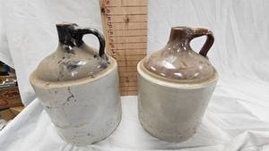 lot 210 image: Pair of 2 Tone Stoneware Jug, No noticable CracksChips