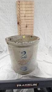lot 253 image: 2 Gallon Red Wing Crock, no crackschips noticed