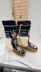 lot 250 image: Northern Cree Floral Beaded Mukluks, Late 20th Century