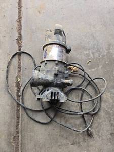 lot 86 image: OBR Submersible Water Pump with Power Cord