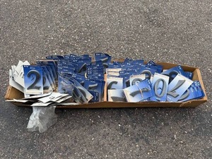 lot 89 image: Collection of 5 14 Inch Metal House Numbers Assorted Styles