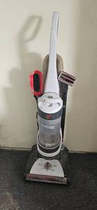 lot 97 image: Hoover WindTunnel Cord Rewind Pet Upright Vacuum UHT1320