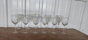 lot 116 image: Set of Vintage Wine Glasses with Gold Rim and Decorative Stems