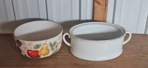 lot 121 image: Set of Porcelain Serving Bowls including Home O Classic Collection and White Double-Handled Bowl