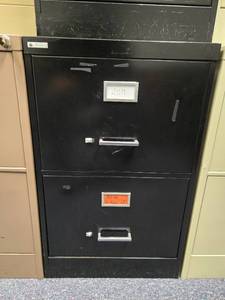 lot 143 image: Black 2-Drawer Locking File Cabinet 29x29x18 Inches