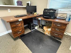 lot 220 image: L-Shaped Wooden Office Desk with Side Drawers - desk only