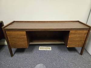 lot 229 image: Large Wooden Office Desk with 4 Drawers, 28 x 63 x 19 Inches