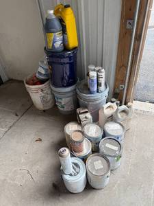 lot 261 image: Collection of Paints, Buckets, Primers, and Industrial Supplies - content quantities unknown