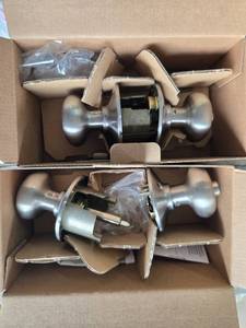 lot 293 image: Schlage Privacy Door Knob Sets and Floating Shelf Bracket Hardware Lot