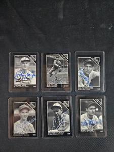 lot 76 image: Conlon Collection 1993 Edition Baseball Tin with 6 Signed Cards