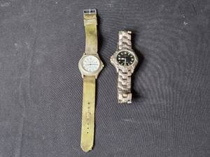 lot 142 image: Pair of Used Mens Wristwatches - Benrus and Coleman Water Resistant