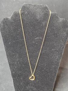 lot 158 image: HSN Asymmetric Gold Tone Heart Pendant Necklace 18 Inch - display not inc