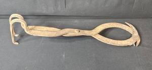 lot 174 image: Antique Iron Log Ice Tongs with Curved Handles