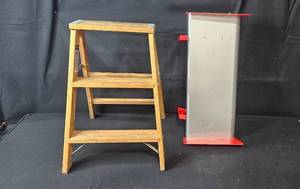 lot 184 image: Werner Wood Step Ladder and Metal Utility Shelf
