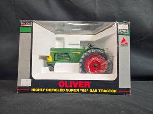 lot 188 image: SpecCast Oliver Super 88 Gas Tractor 116 Scale Die-Cast Replica
