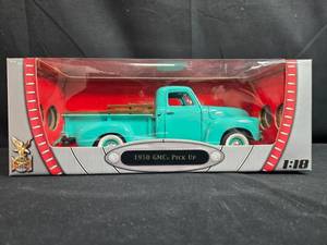lot 190 image: Yat Ming 118 Diecast 1950 GMC Pick Up Truck Model in Box