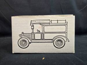 lot 200 image: ERTL 1913 Model T Delivery Bank Die-Cast Metal with Key