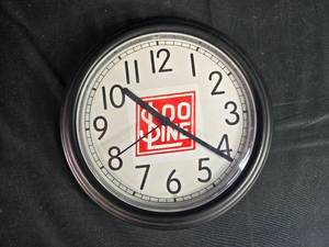 lot 204 image: Soo Line Quartz Wall Clock with Retro Logo