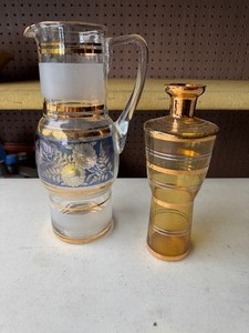 lot 5 image: Vintage Pitcher & Decanter