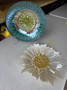 lot 6 image: Glass Bowl Multi-Color Made inTurkey & Large Akcam Turkish Art Glass Decorative Bowl Iridescent White and Gold