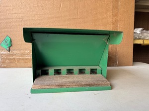 lot 21 image: Squirrel Feeder