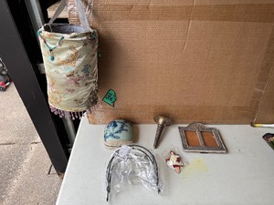 lot 30 image: Chinese Porcelain Shard Silver Metal Box & More