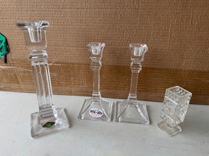 lot 35 image: Lot of Crystal