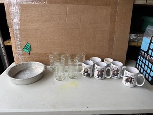 lot 37 image: Norman Rockwell Mugs, Vtg Anchor Hocking Line Lites Barware, & A Cake Pan