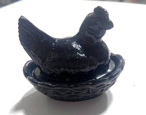 lot 49 image: Black Hen on Nest 3.5 Mosser