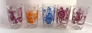 lot 17 image: Set of 5 Hazel Atlas Swanky Swig Bustling Betty