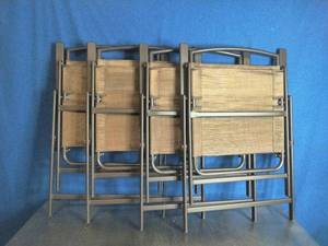 lot 56 image: Patio Folding Chairs