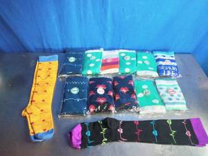 lot 84 image: Scrub Socks