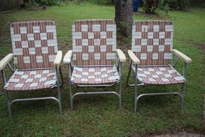 lot 21 image: Set of 3 Vintage Woven Webbing Patio Chairs with Aluminum Frames