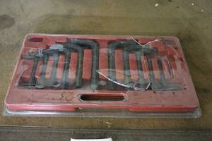 lot 43 image: Allen Wrench Set in Red Storage Case