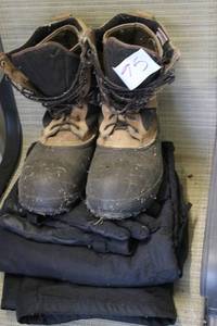 lot 95 image: Boundary Mens Insulated Boots Size 11 with Black Outerwear Set
