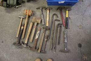 lot 99 image: Lot of Hammers and Pry Bars Assorted Types and Sizes