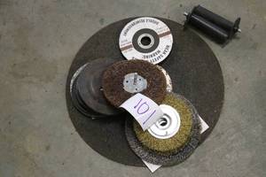lot 101 image: Assorted Grinder Discs and Wire Wheels Lot